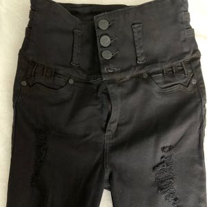 Columbiana Boutique butt lifting distressed jeans